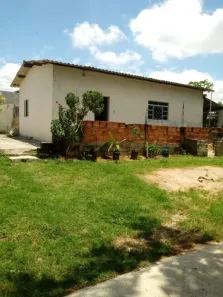 Fazenda/Sítio com 2 Quartos à venda, 125m² no Putim, São José dos Campos