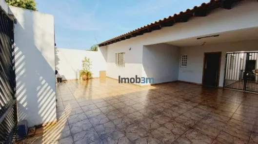 Casa com 3 Quartos para venda ou aluguel, 150m² no Jardim Monte Sinai, Londrina