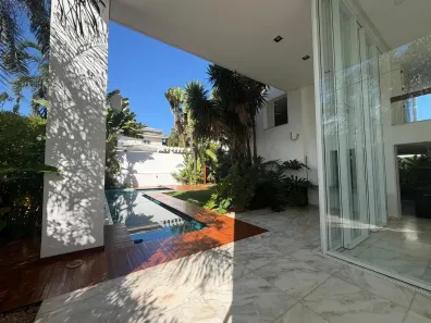 Casa de Condomínio com 4 Quartos para alugar, 600m² no Loteamento Alphaville Residencial, Goiânia