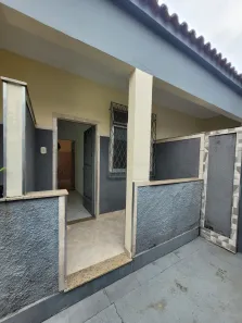 Casa com 1 Quarto para alugar, 50m² no Vila Valqueire, Rio de Janeiro