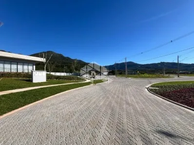 Lote/Terreno à venda, 818m² no Vila Santana, Santo Amaro da Imperatriz