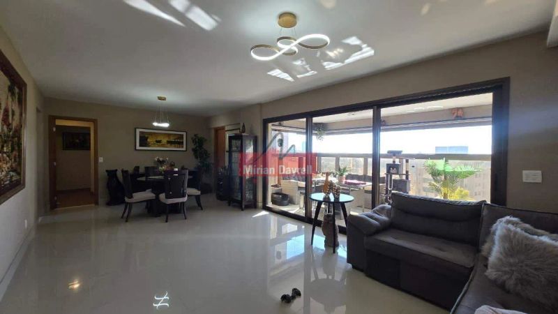 Apartamento com 4 quartos — Santo Antônio, Belo Horizonte
