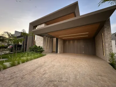 Casa de Condomínio com 4 Quartos à venda, 329m² no Ribeirão do Lipa, Cuiabá