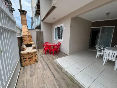 Sobrado com 3 Quartos à venda, 82m² no Itacolomi, Balneário Piçarras