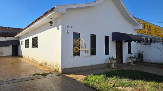 Casa com 3 Quartos à venda, 129m² no Jardim das Estações (Vila Xavier), Araraquara