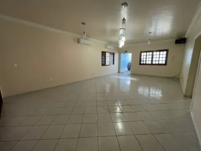 Casa com 4 Quartos para alugar, 340m² no Jardim Cuiabá, Cuiabá