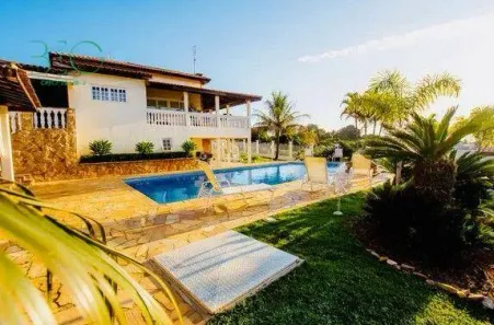 Fazenda/Sítio com 6 Quartos à venda, 900m² no Arco Íris, Salto de Pirapora