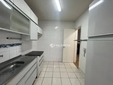 Apartamento com 2 Quartos para alugar, 63m² no Country, Cascavel