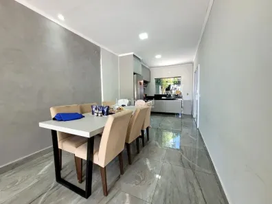 Casa com 3 Quartos à venda, 165m² no Jardim São Vicente Palloti, Londrina