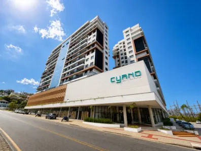 Apartamento com 2 Quartos para alugar, 69m² no Roçado, São José