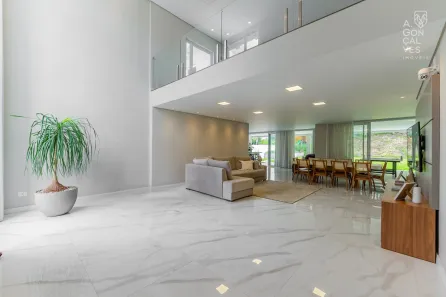 Casa de Condomínio com 4 Quartos à venda, 413m² no Butiatuvinha, Curitiba