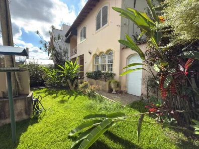 Casa com 4 Quartos à venda, 231m² no São Cristóvão, Volta Redonda