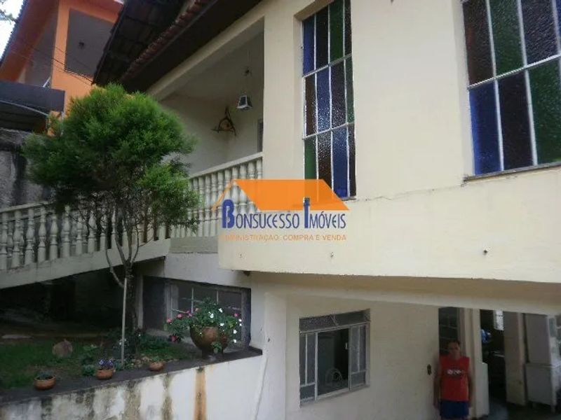 Casa com 3 quartos — Palmares, Belo Horizonte
