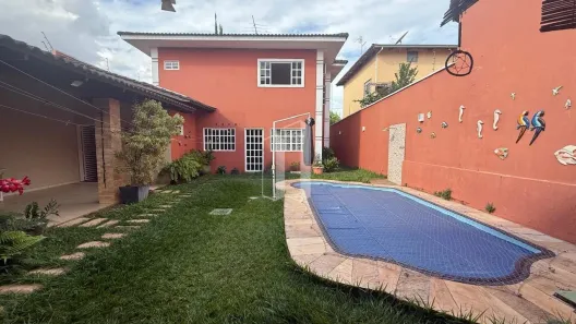 Casa com 3 Quartos à venda, 292m² no Vila Rosa, Goiânia