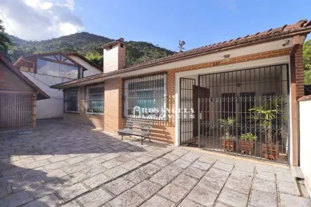 Casa com 5 Quartos à venda, 227m² no Parque do Ingá, Teresópolis