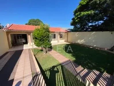 Casa com 2 Quartos à venda, 147m² no Santa Cruz, Cascavel