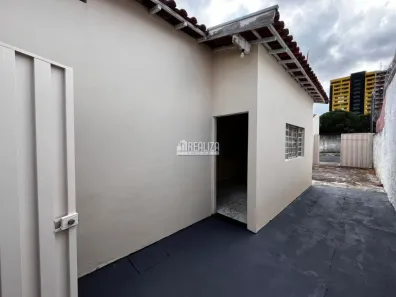 Casa com 6 Quartos à venda, 324m² no São Benedito, Uberaba