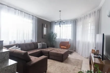 Casa com 3 Quartos à venda, 460m² no Três Barras, Contagem