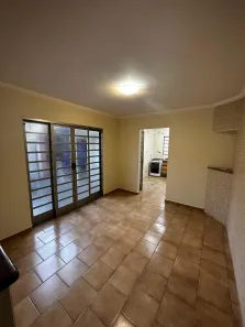 Casa com 3 Quartos para alugar, 167m² no Vila Zilda Natel, Sumaré