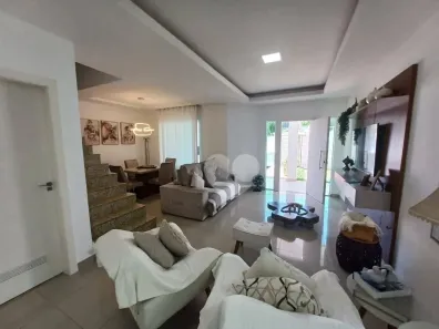 Casa de Condomínio com 3 Quartos à venda, 229m² no Vargem Pequena, Rio de Janeiro