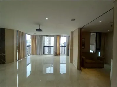 Apartamento com 3 Quartos para alugar, 242m² no Vila Suzana, São Paulo