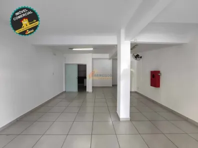 Ponto Comercial para alugar, 49m² no Centro, Divinópolis