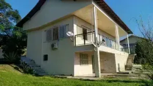 Sobrado com 2 Quartos à venda, 260m² no Jacaroá, Maricá