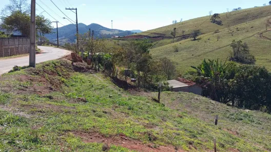 Lote/Terreno à venda, 300m² no Parque San Marino, Piracaia