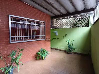 Casa com 4 Quartos à venda, 204m² no Centro Alto, Ribeirão Pires