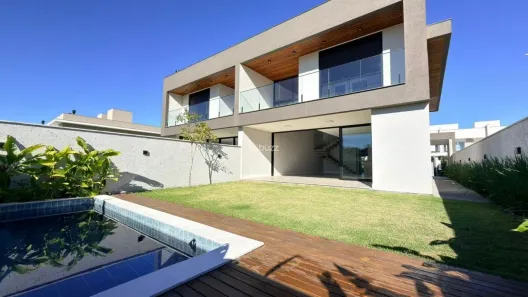 Casa com 3 Quartos para alugar, 265m² no Lagoa da Conceição, Florianópolis