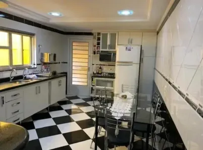 Sobrado com 3 Quartos à venda, 138m² no Vila Tolstoi, São Paulo