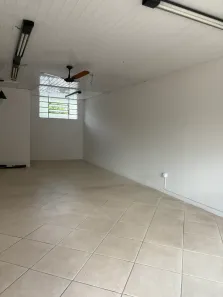 Ponto Comercial para alugar, 34m² no Bacacheri, Curitiba