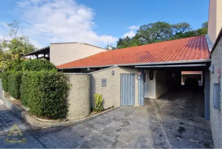 Casa com 3 Quartos à venda, 280m² no Água Verde, Blumenau