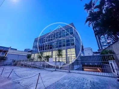 Prédio Comercial à venda, 2200m² no Santo Amaro, São Paulo