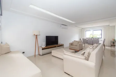 Casa de Condomínio com 4 Quartos à venda, 295m² no Campo Comprido, Curitiba