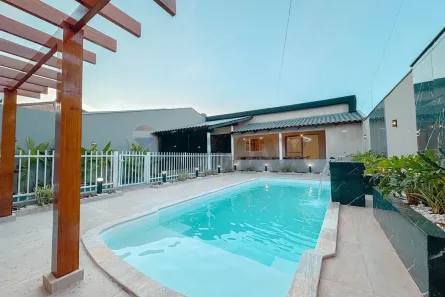 Casa com 3 Quartos à venda, 132m² no Jardim Maria Celina, Londrina