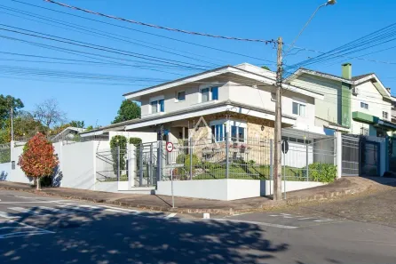Casa com 3 Quartos à venda, 253m² no Vila Rodrigues, Passo Fundo