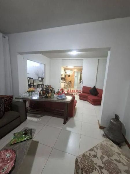 Casa com 4 quartos — Serra, Belo Horizonte