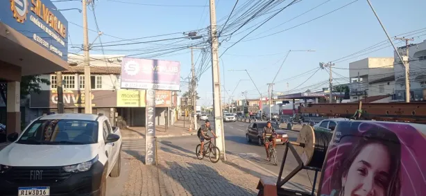 Ponto Comercial para alugar, 130m² no Parque Jóquei Club, Campos dos Goytacazes