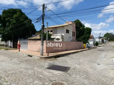 Casa com 3 Quartos à venda, 29m² no Lagoa Nova, Natal