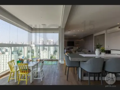 Apartamento com 3 Quartos à venda, 210m² no Vila Olímpia, São Paulo