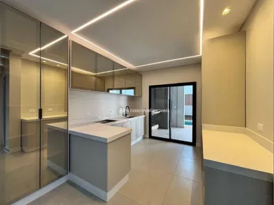 Sobrado com 3 Quartos para alugar, 198m² no Vista Linda, Cascavel