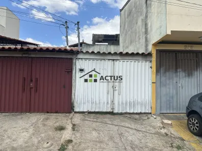 Casa com 3 Quartos para alugar, 100m² no Jardim das Flores, Ibirité