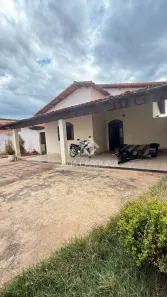 Casa com 4 Quartos à venda, 450m² no Planalto, Montes Claros
