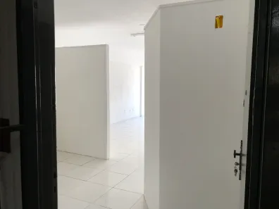 Sala Comercial para alugar, 50m² no Petrópolis, Porto Alegre