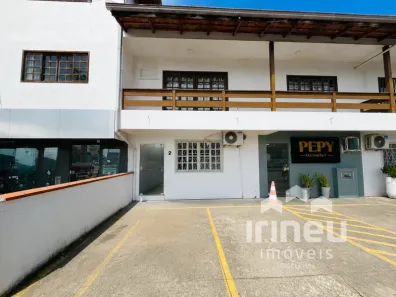 Sala Comercial para alugar, 49m² no América, Joinville
