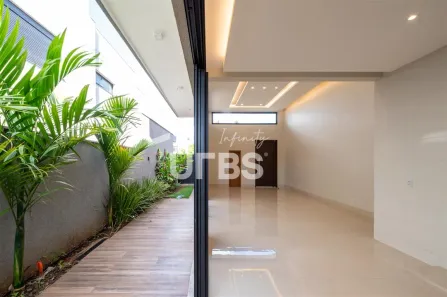 Casa de Condomínio com 3 Quartos à venda, 161m² no Jardim Cristal, Aparecida de Goiânia