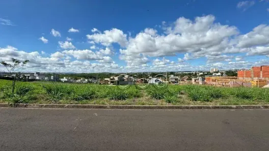 Lote/Terreno à venda, 272m² no Ondas, Piracicaba