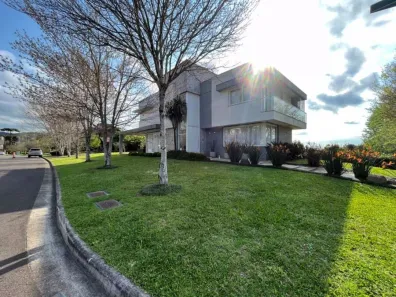 Casa com 3 Quartos à venda, 650m² no Vila Prinstrop, Gramado