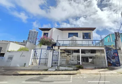 Imóvel Comercial com 9 Quartos para alugar, 680m² no Caminho das Árvores, Salvador